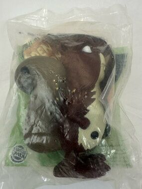 2006 Burger King Open Season Skipping McSquizzy the Squirrel figure